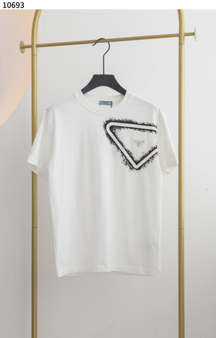 프라다 [PRADA] 프라다 반플레이트 나염 클래식 티셔츠 신상입고