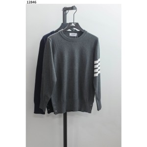 톰브라운 [Thom Browne] 클래식 캐시미어 4-바 풀오버 스웨터 신상입고