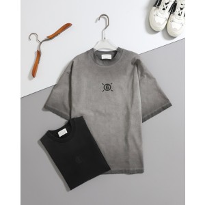 메종마르지엘라 [ M*isonmargiela ] 수입 넘버 로고 포인트 워싱 라운드 반팔 티셔츠 입고