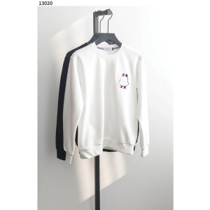 몽클레어 [MONCLER] 자수 컬러로고 라운드 맨투맨 신상입고