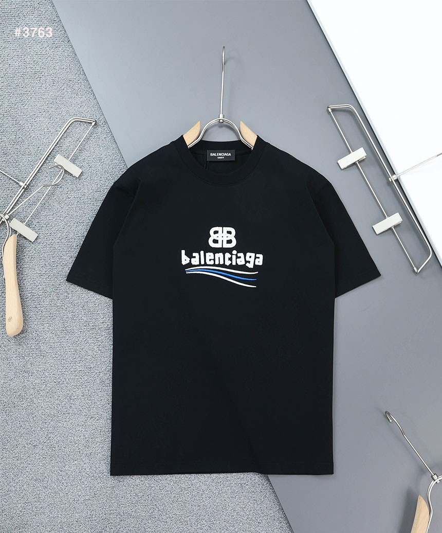 [BALENCIAGA] 발렌시아가 BB 멀티로고 자수 라운드 반팔 티셔츠