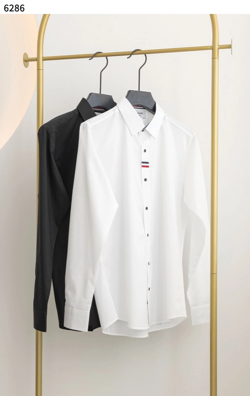 톰브라운 [Thom Browne] 솔리드 포플린 남성 베이직 셔츠  신상입고