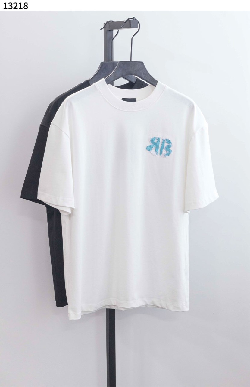 발렌시아가 [BALENCIAGA] 자수 트렌드 라운드 반팔 티셔츠 신상입고