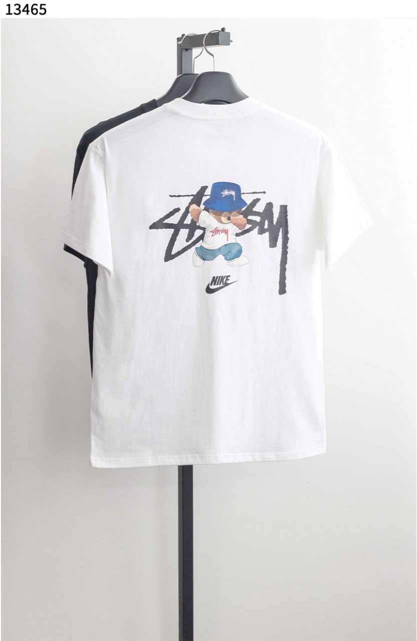 스투시 [Stüssy] 콜라보 베어 반팔 티셔츠 신상입고