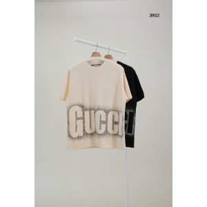 [GUCCI] 구찌 스프레이 프린팅 포인트 반팔 티셔츠