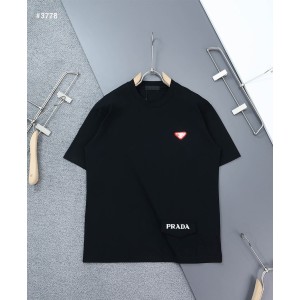 [PRADA] 프라다 레드 삼각로고 포인트 라운드 티셔츠