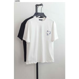 크롬하츠 [Chrome Hearts] 빈티지 십자가 블루 자수 로고 티셔츠 신상입고