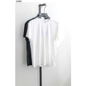 프라다 [PRADA] 삼각로고 실크면 라운드 티셔츠 신상입고