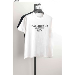발렌시아가 [BALENCIAGA] 모드 반팔 티셔츠 신상입고