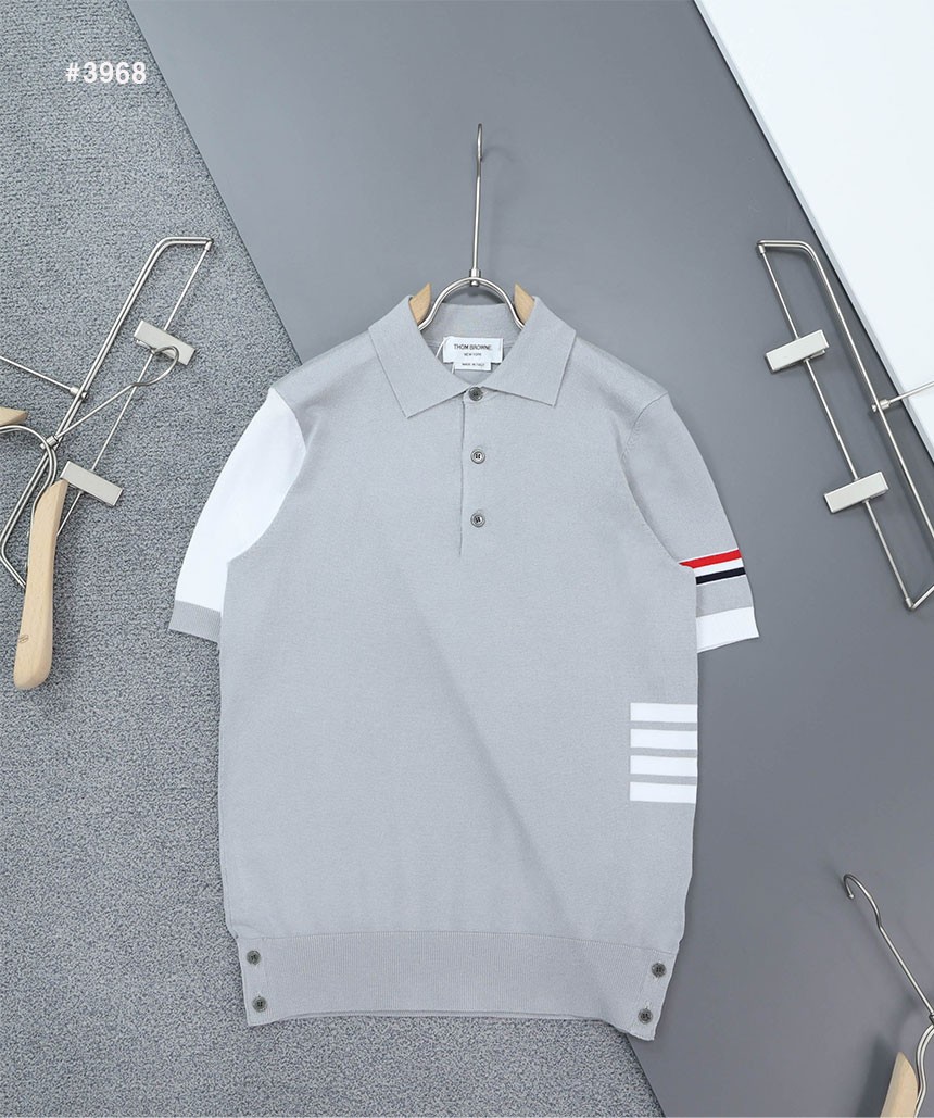 [THOM BROWNE] 톰브라운 밀라노 배색 사선 4바 카라 반팔 니트