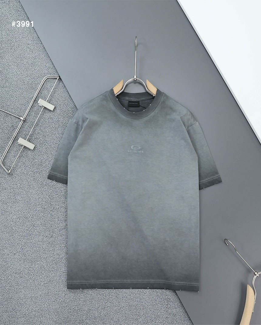 [BALENCIAGA] 발렌시아가 이니셜 레더로고 빈티지 워싱 오버핏 반팔 티셔츠