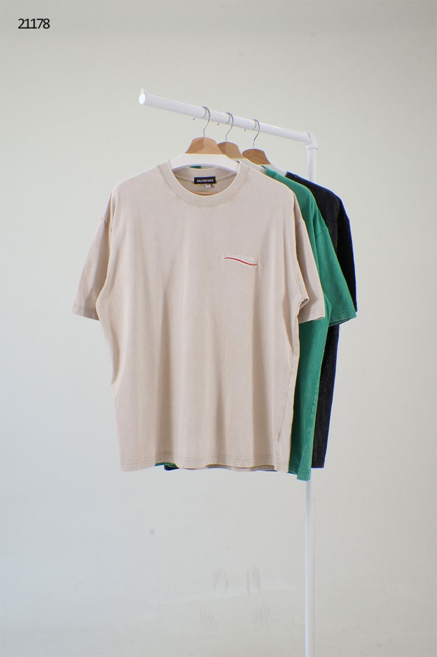 [BALENCIAGA] 발렌시아가 가먼트 워싱 웨이브 레터링 자수 반팔 티셔츠