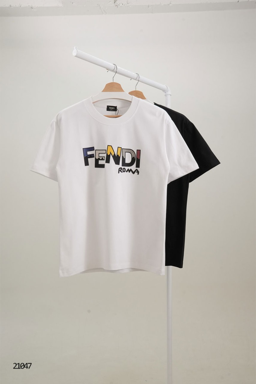 [FENDI] 펜디 시그니처 텍스쳐 레터링 포인트 반팔 티셔츠