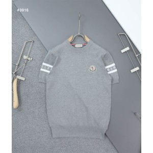 [MONCLER] 몽클레어 이니셜 암 로고 자수 라운드 반팔 니트