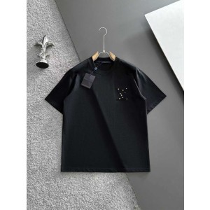 루이비통(Louis Vuitton)의 화이트 컬러 엠보스드 LV 티셔츠